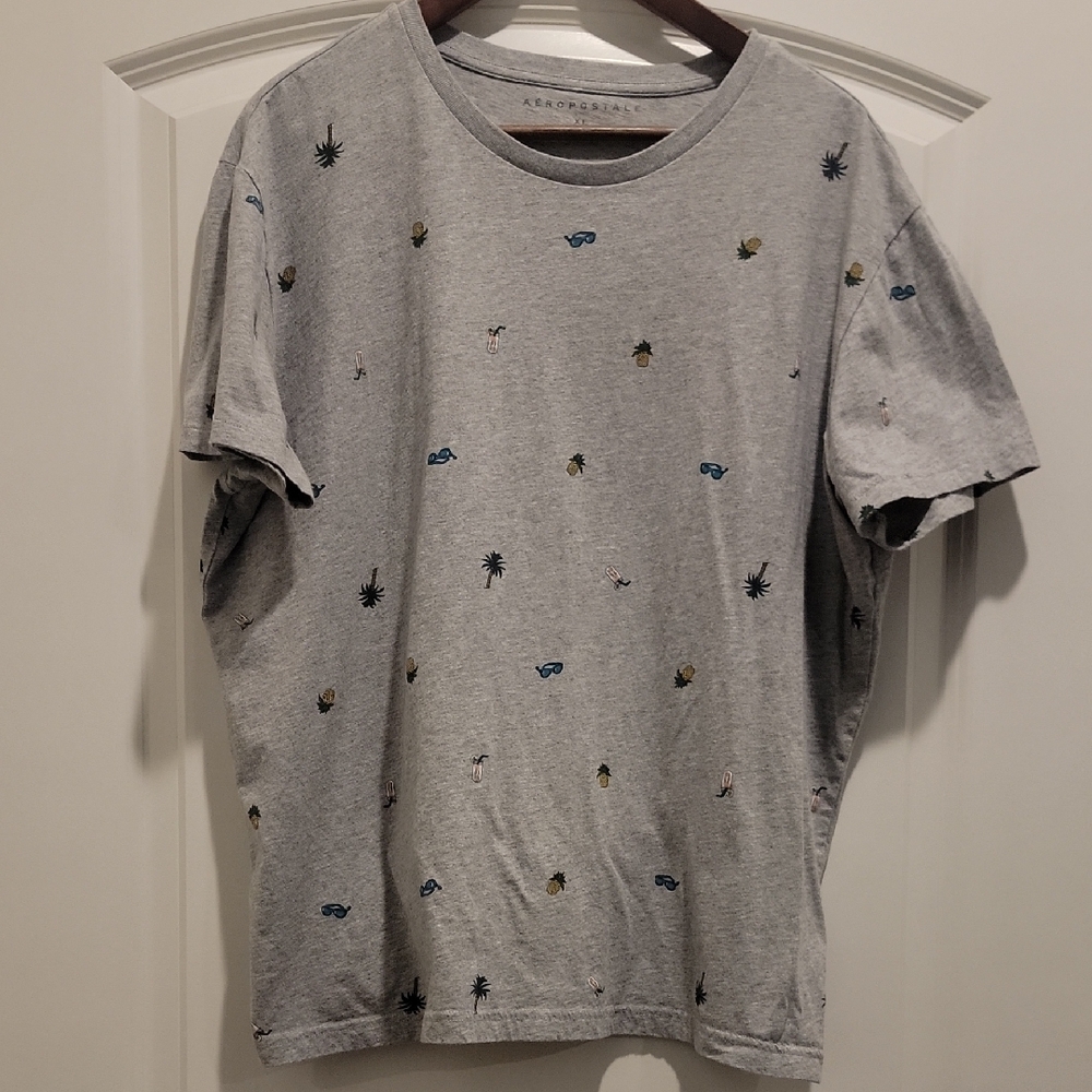 Gray Graphic T-Shirt with Palm Tree Print
